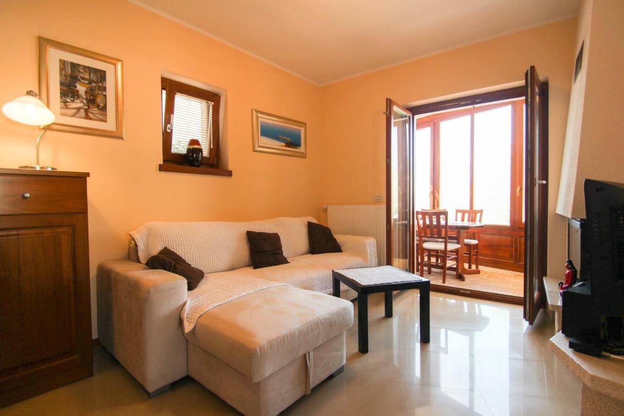 Casa Rafael 1 Apartment Novigrad  ภายนอก รูปภาพ